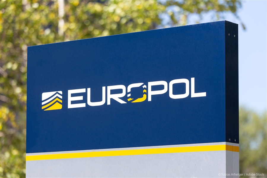 Cảnh sát châu Âu triệt phá tội phạm công nghệ cao